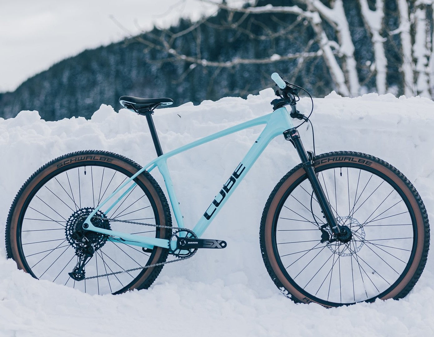 CUBE REACTION C:62 ONE 29 mägijalgratas – dazzle´n´black